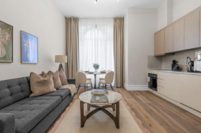 Chic 2-Bed Apartment in Prime Central London